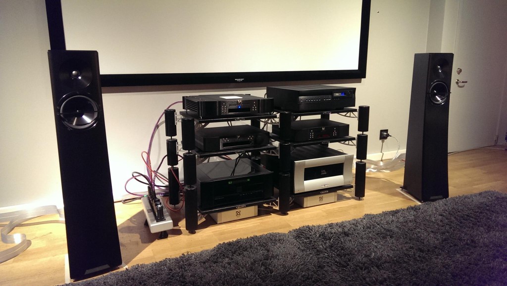 Ljudmakarn's system is outfitted with Nordost cables and QRT power products