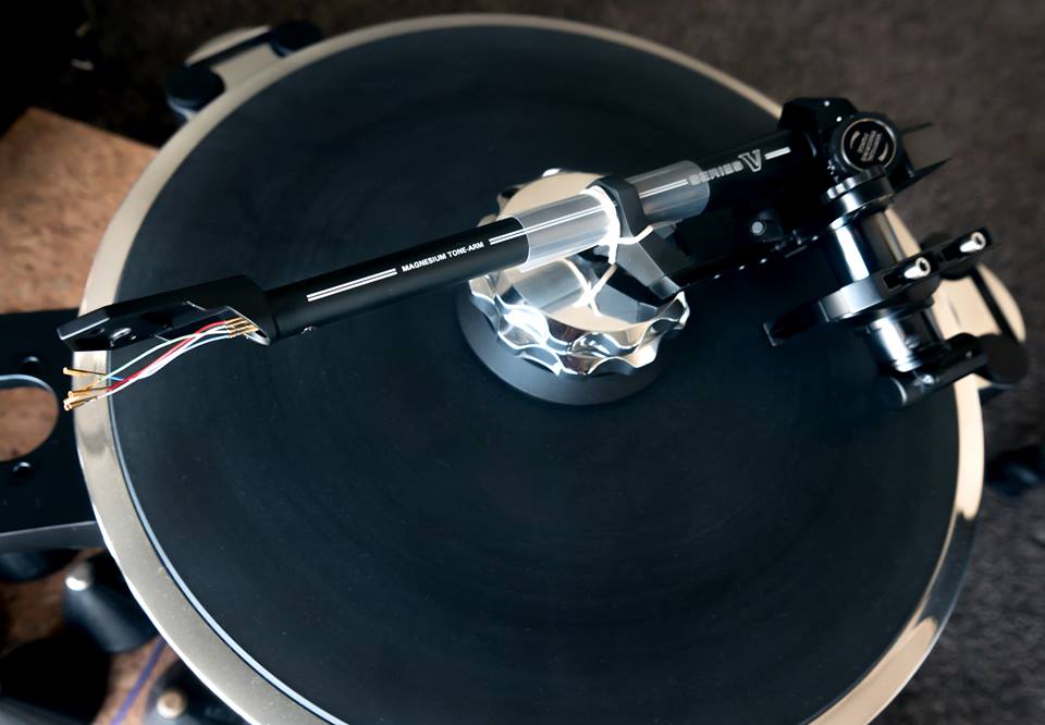Our International Salesman and Product Trainer, Dennis Bonotto, shared this great shot of his SME V arm internally wired with Nordost Reference Internal Tonearm Cable.